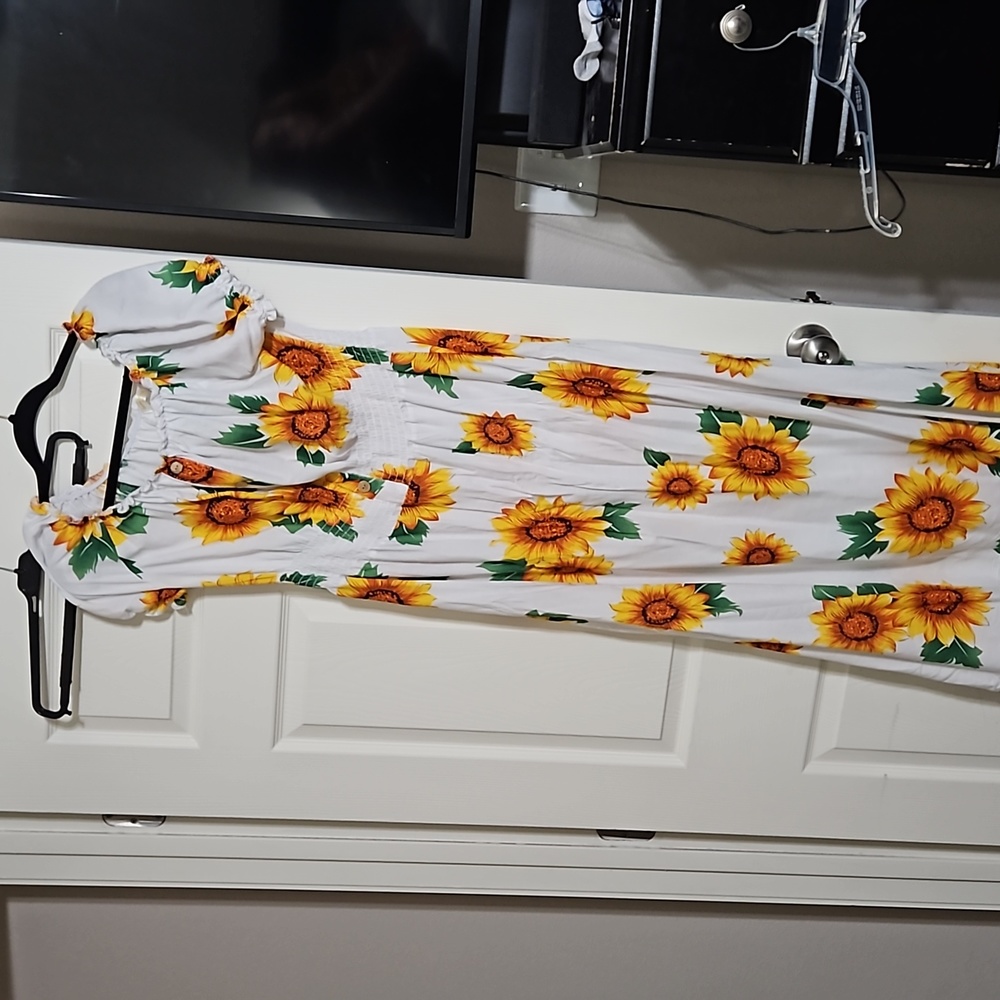 Maxi sunflower dress